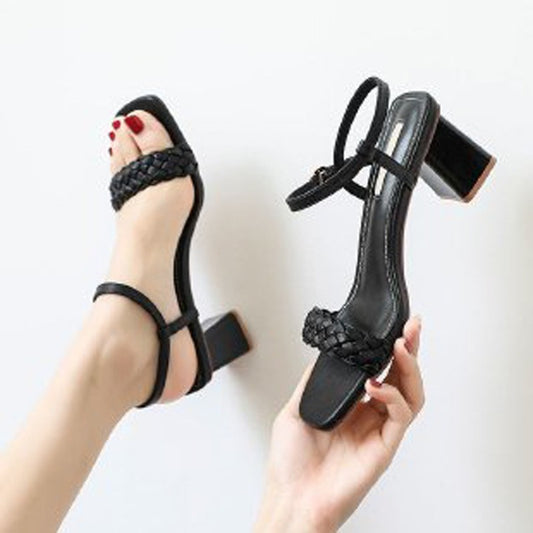 High heeled sandals for women in summer with a fairy style and a small refreshing thick heeled mid heeled women's sandals