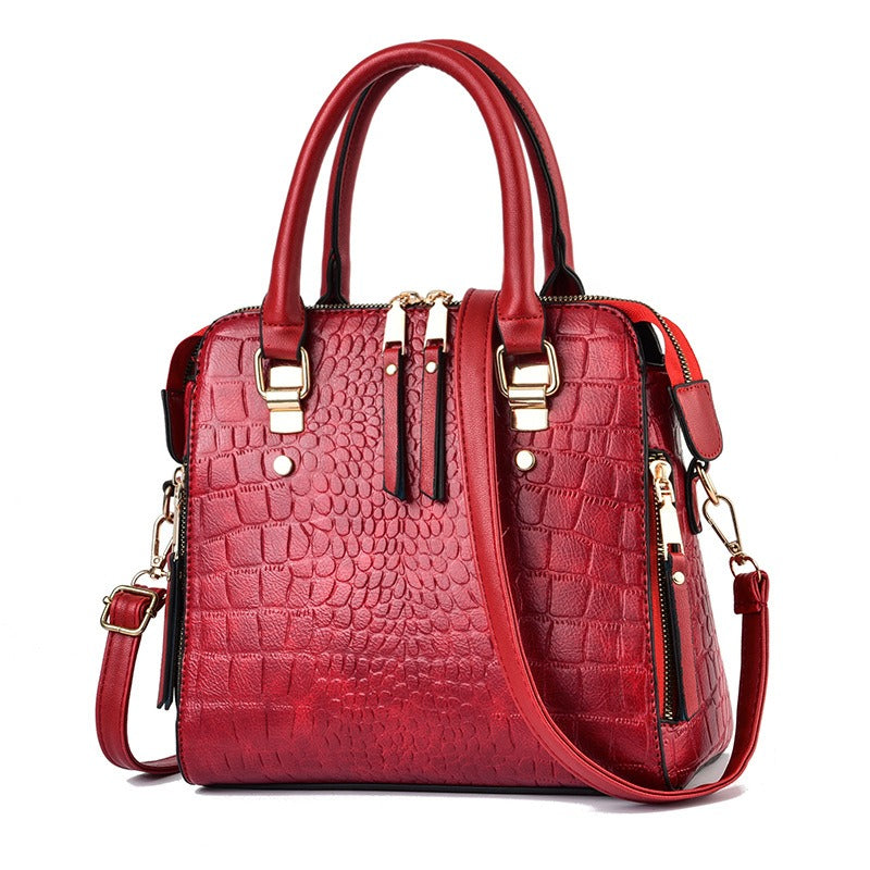 Fashionable women's crossbody one shoulder handbag.