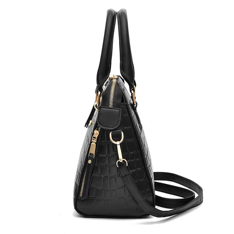 Fashionable women's crossbody one shoulder handbag.